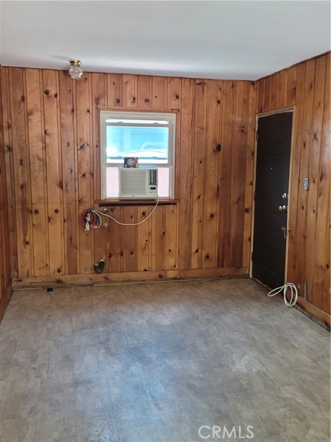 21205 Lopez Street, Woodland Hills CA: https://media.crmls.org/medias/853b112e-82f6-4660-a0f4-6f4b4b5b4b25.jpg