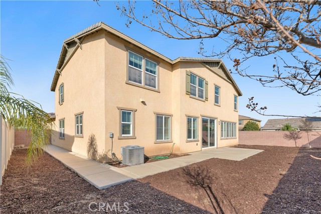 Detail Gallery Image 4 of 15 For 30183 Redding, Murrieta,  CA 92563 - 5 Beds | 3 Baths