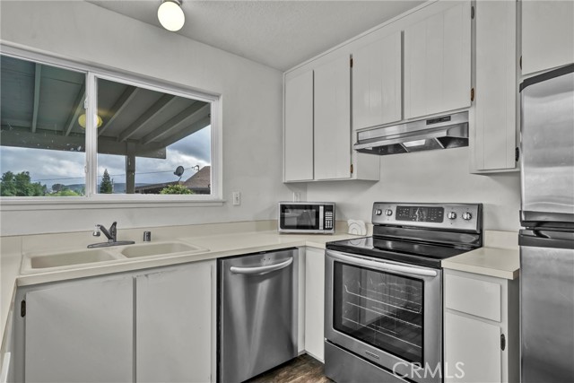 Detail Gallery Image 18 of 52 For 18528 North Shore Dr, Hidden Valley Lake,  CA 95467 - 3 Beds | 3 Baths