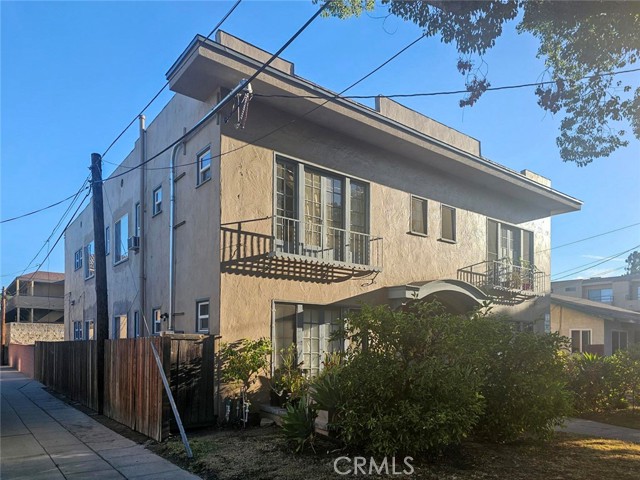 Detail Gallery Image 2 of 19 For 1134 E Chestnut St, Glendale,  CA 91205 - 2 Beds | 1 Baths