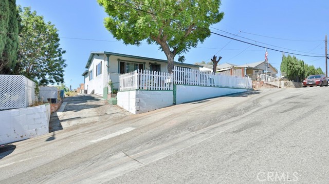 Detail Gallery Image 2 of 48 For 7672 Sunside Dr, San Gabriel,  CA 91770 - 2 Beds | 2 Baths