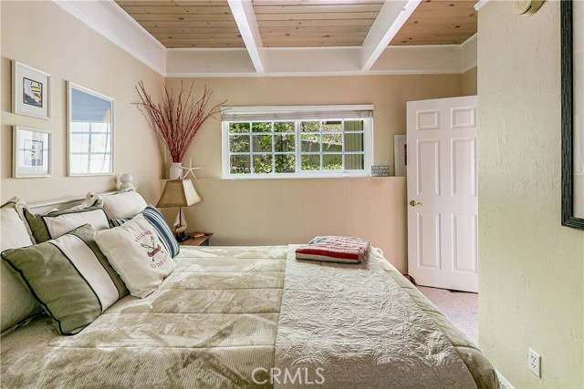 Detail Gallery Image 21 of 44 For 27888 West Shore Rd, Lake Arrowhead,  CA 92352 - 3 Beds | 2 Baths