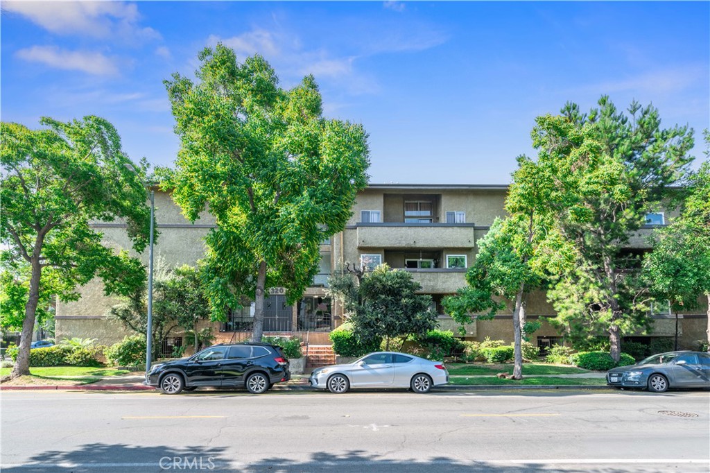 320 E Stocker Street #317