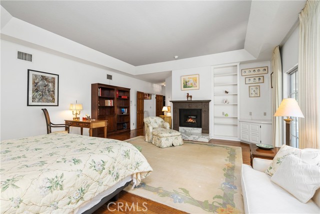 Detail Gallery Image 20 of 50 For 4751 Westchester Dr, Woodland Hills,  CA 91364 - 5 Beds | 7 Baths