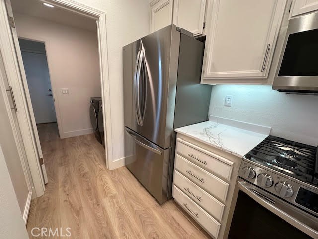 Detail Gallery Image 6 of 22 For 552 Shoal Cir, Redwood City,  CA 94065 - 2 Beds | 2/1 Baths