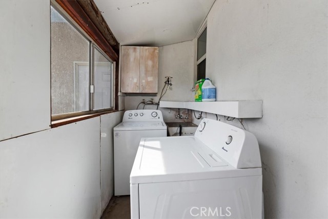 Detail Gallery Image 38 of 48 For 333 S Pampas, Rialto,  CA 92376 - 4 Beds | 2 Baths