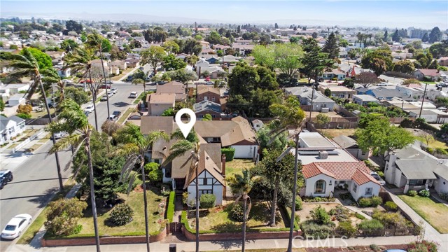 422 E Hermosa Street, Santa Maria CA: https://media.crmls.org/medias/853fd0c5-0414-4632-9819-15d56a289731.jpg