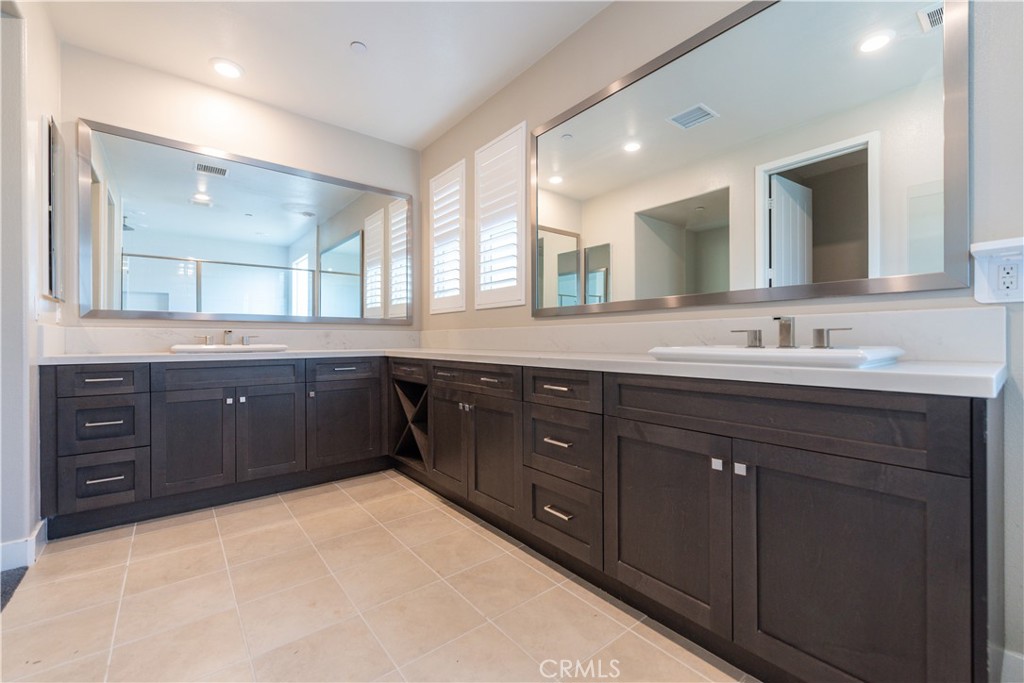 85400502 E688 4f32 9988 Fd74d5e83212