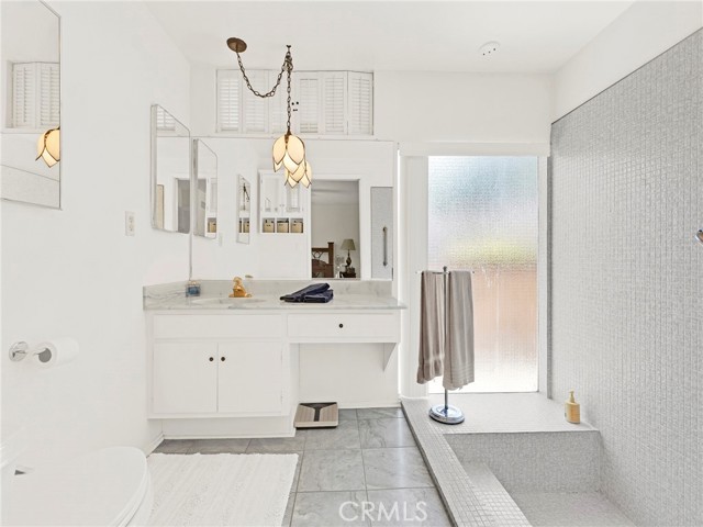 11122 Yolanda Avenue, Porter Ranch CA: https://media.crmls.org/medias/85408125-1d20-4053-ac67-ba6854bc53ac.jpg