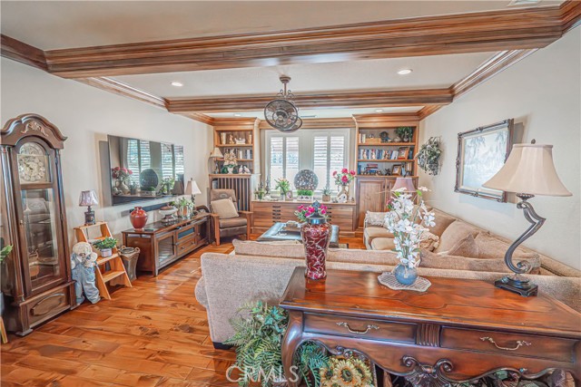 Detail Gallery Image 43 of 75 For 26524 Valley Oak Ln, Valencia,  CA 91381 - 5 Beds | 5/1 Baths