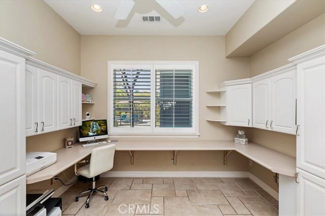 Detail Gallery Image 21 of 74 For 19017 Green Oaks Rd, Yorba Linda,  CA 92886 - 5 Beds | 4/1 Baths