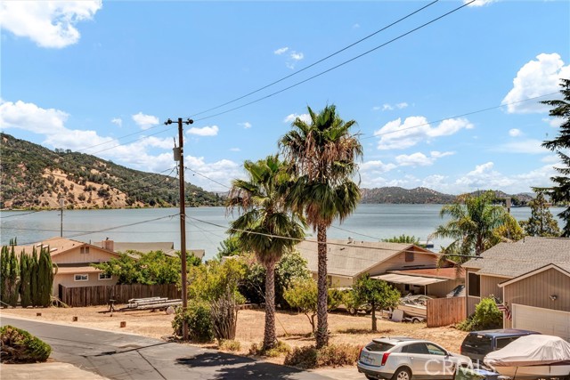 7846 Alston Way, Lucerne CA: https://media.crmls.org/medias/854318b4-919b-4f4d-a6f9-74ea2fb0559a.jpg