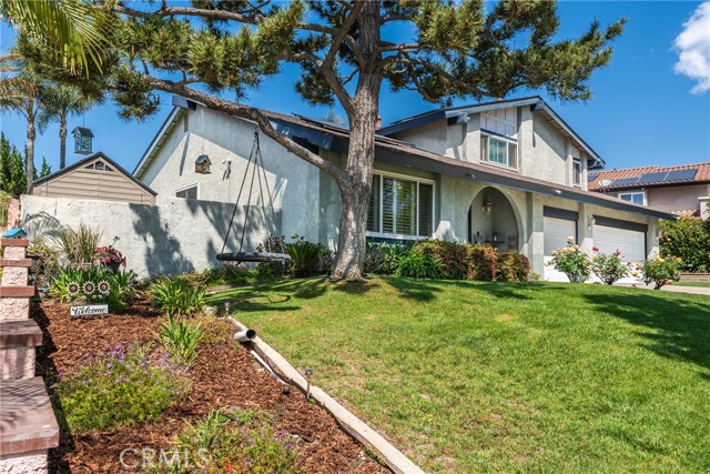 Detail Gallery Image 3 of 44 For 2247 Bella Ave, Upland,  CA 91784 - 4 Beds | 3 Baths