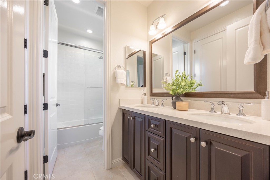 MLS #OC25131241 image #61