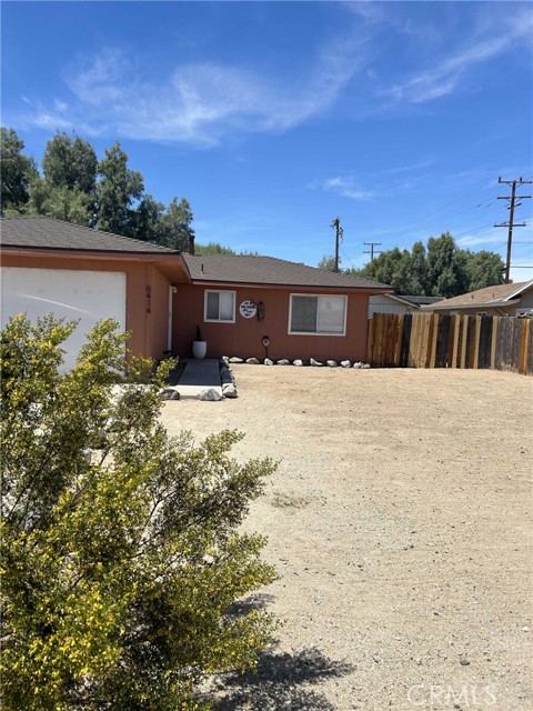 Detail Gallery Image 8 of 39 For 6414 East Ct, Twentynine Palms,  CA 92277 - 2 Beds | 1 Baths