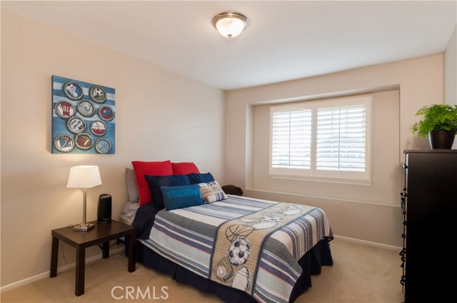 5819 Sunmist Drive, Rancho Palos Verdes, California 90275, 4 Bedrooms Bedrooms, ,2 BathroomsBathrooms,Residential,Sold,Sunmist,SB17033807