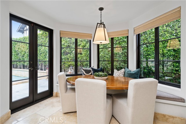 Detail Gallery Image 15 of 66 For 110 via Trieste, Newport Beach,  CA 92663 - 5 Beds | 5/1 Baths