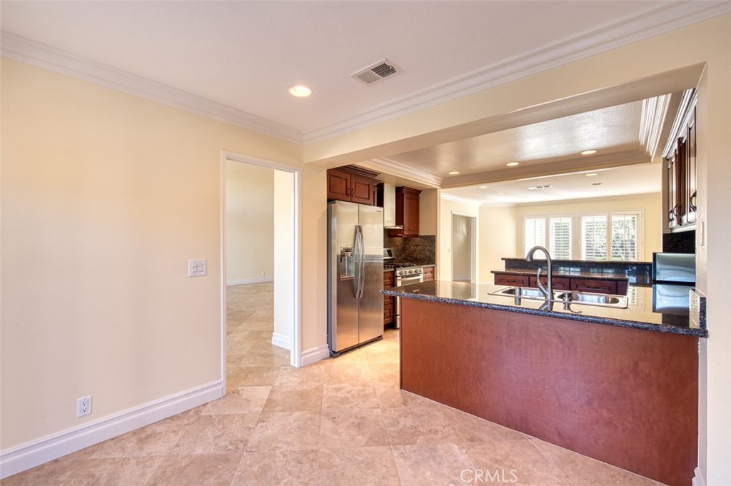 MLS #OC25241861 image #12