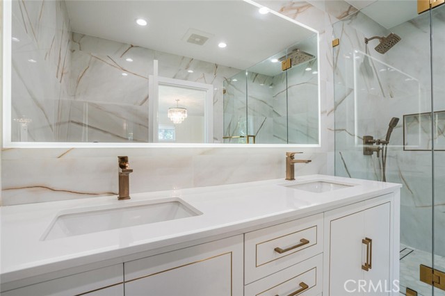 Detail Gallery Image 24 of 41 For 410 Audraine Dr, Glendale,  CA 91202 - 4 Beds | 3 Baths