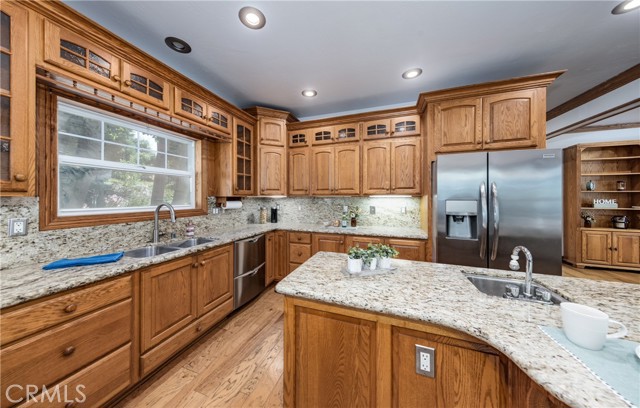 Detail Gallery Image 9 of 41 For 1840 Old Waterman Canyon Rd, San Bernardino,  CA 92404 - 3 Beds | 3/1 Baths