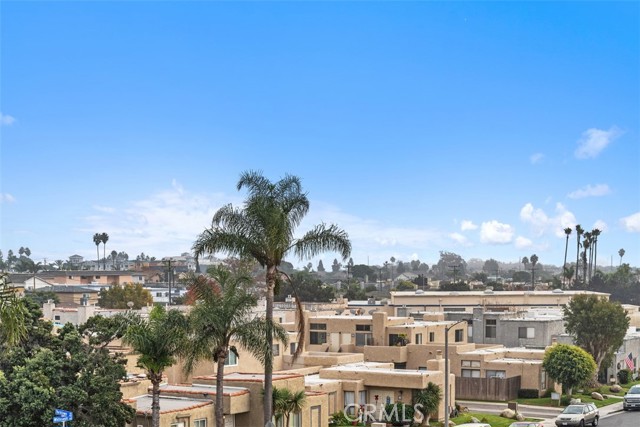 7651 Yorktown Avenue, Huntington Beach CA: https://media.crmls.org/medias/85453e86-d548-490b-a532-c05e7d7dca55.jpg