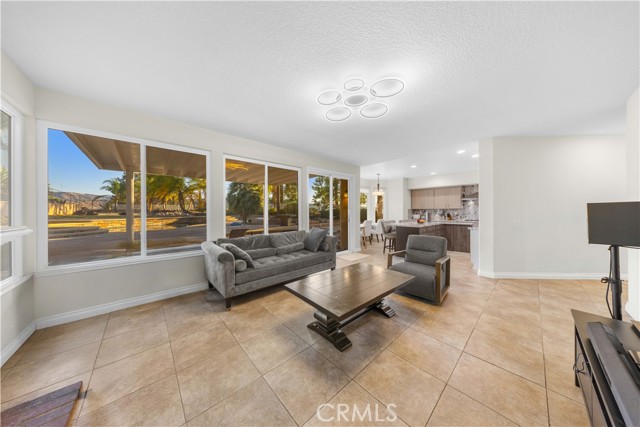 Detail Gallery Image 13 of 47 For 24670 Paseo De Toronto, Yorba Linda,  CA 92887 - 4 Beds | 3/1 Baths