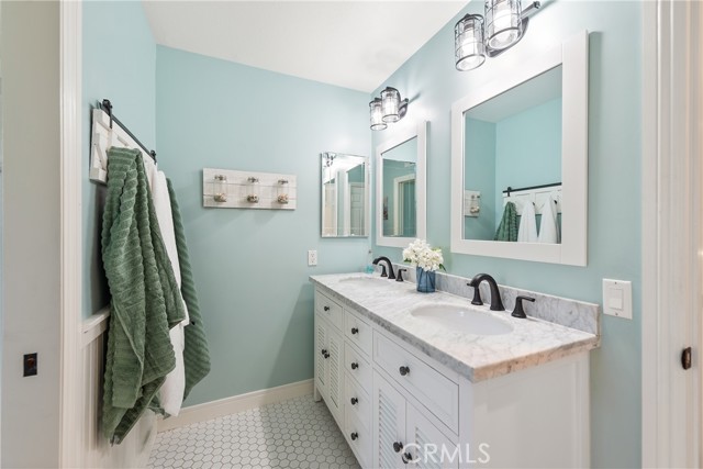 968 Saddlehorn Place, Newbury Park CA: https://media.crmls.org/medias/8545b64c-83d9-4514-a728-f5307c1c5f67.jpg