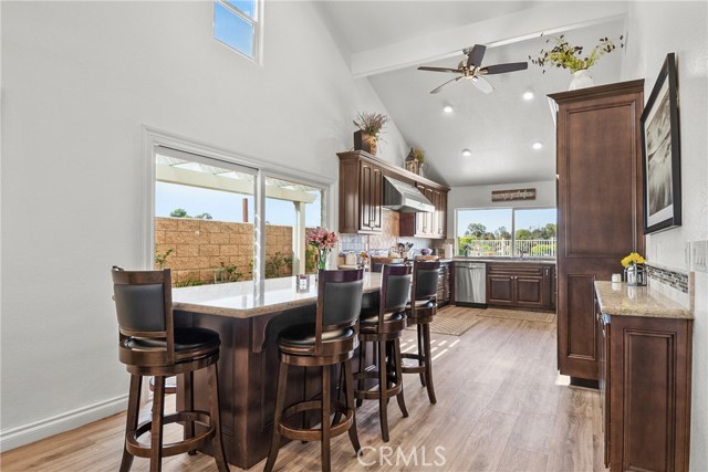 536 S Tumbleweed Road, Anaheim Hills CA: https://media.crmls.org/medias/8545bf11-ff2d-4bdd-93cd-c84d2c7c4e23.jpg
