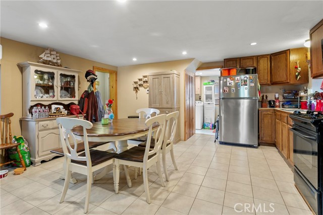 Detail Gallery Image 5 of 11 For 22864 Alder Ln, Crestline,  CA 92325 - 2 Beds | 1/1 Baths