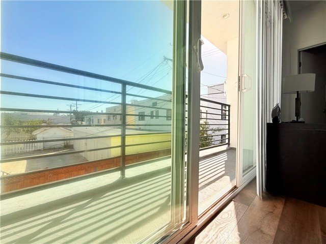 Detail Gallery Image 8 of 42 For 5336 Lemon Grove, Los Angeles,  CA 90038 - – Beds | – Baths