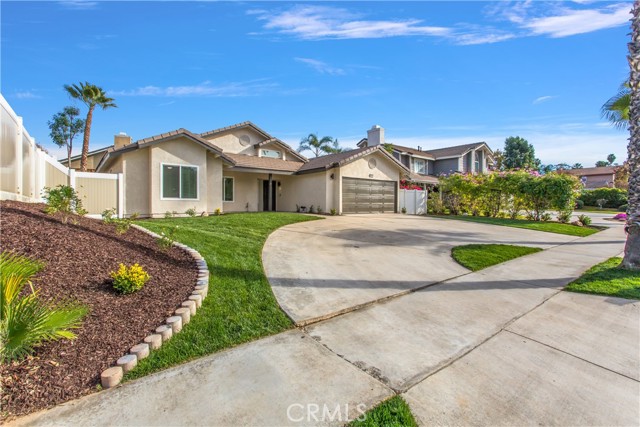 304 N Dearborn, Redlands CA: https://media.crmls.org/medias/8547b825-1802-42fb-b552-06981dd67061.jpg