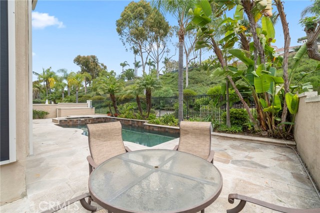 12 Westgate, Laguna Niguel CA: https://media.crmls.org/medias/8548ce92-dcaf-48f2-b84a-34e74cec94ee.jpg