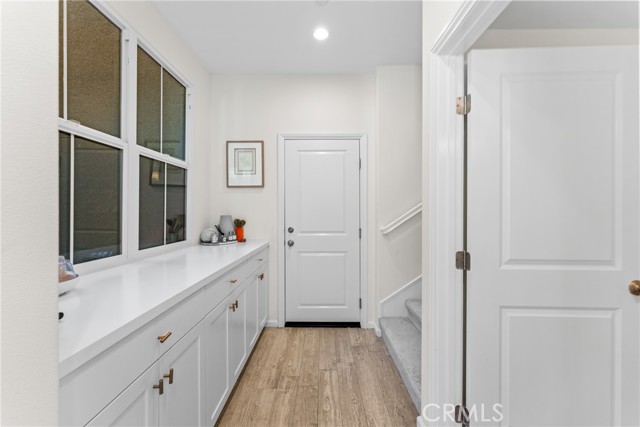 Detail Gallery Image 16 of 42 For 123 Mighty Oak, Irvine,  CA 92602 - 2 Beds | 2/1 Baths