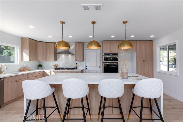 Detail Gallery Image 10 of 39 For 26002 Adamor Rd, Calabasas,  CA 91302 - 4 Beds | 2 Baths