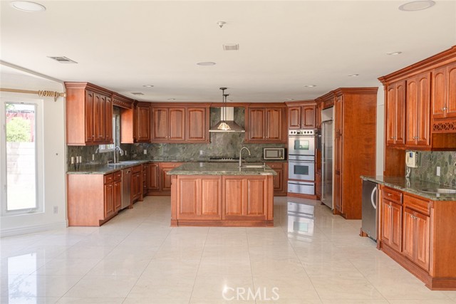 49 W La Sierra Drive, Arcadia CA: https://media.crmls.org/medias/854a2457-33f1-4ffd-9e40-5ceeccf17316.jpg