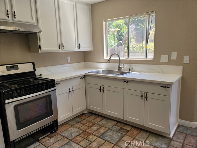 15681 Half Moon Drive, Lake Elsinore CA: https://media.crmls.org/medias/854ad462-5799-444c-bb19-54cd7d645e3d.jpg
