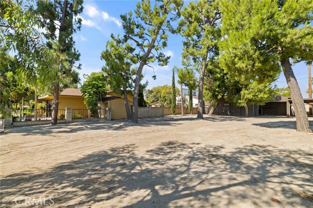531 N Cherry Tree Lane, Anaheim CA: https://media.crmls.org/medias/854b3856-81cc-45fe-9521-1d9446b02db7.jpg
