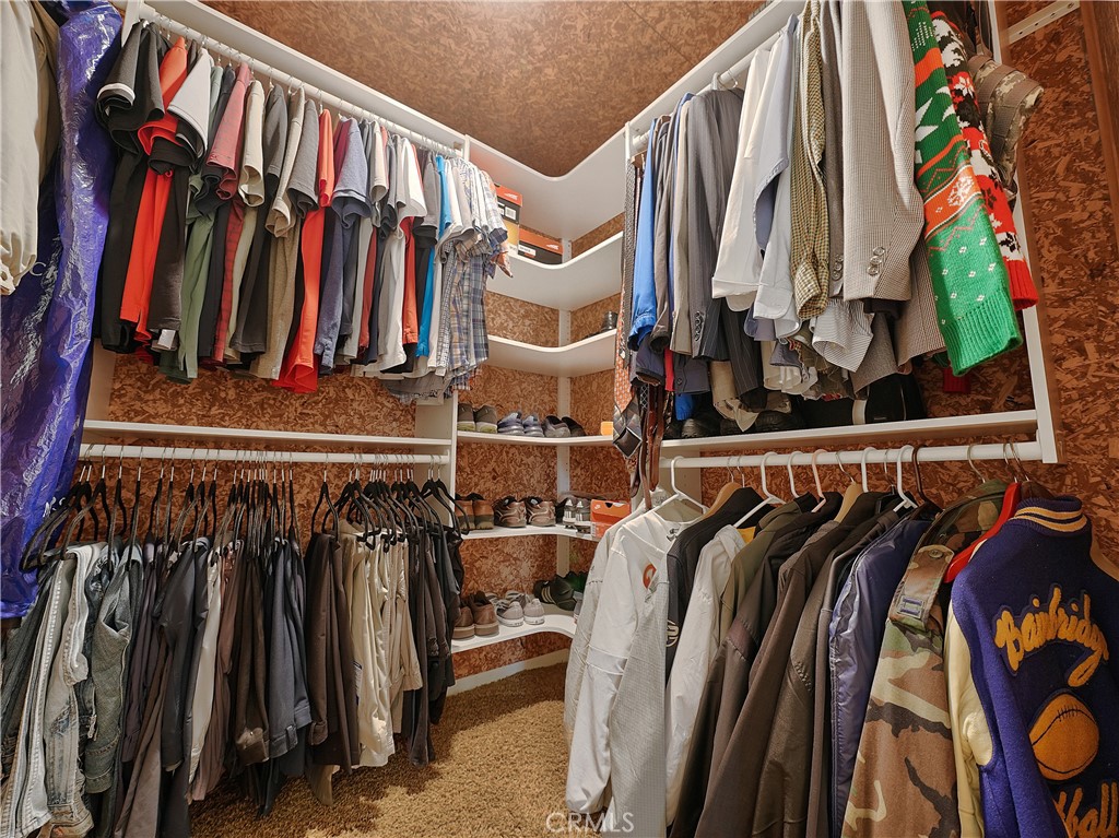 https://media.crmls.org/medias/854b87bd-8be6-4c44-810e-05a70af3cc19.jpg?preset=X-Large