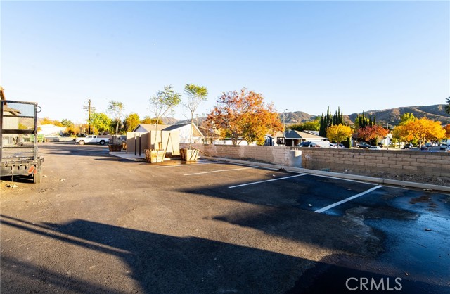 Image 11 of 51 For 5526 Los Angeles Avenue 4