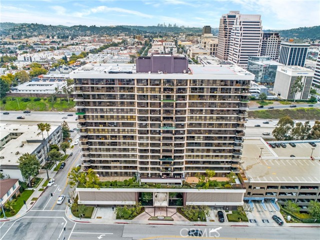 222 Monterey Road, Glendale CA: https://media.crmls.org/medias/854c3a2a-ccdc-44aa-a3ae-d5fddb10cec1.jpg