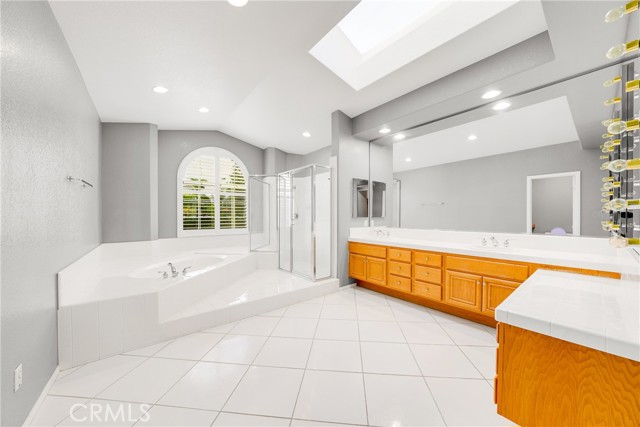 32879 Valentino Way, Temecula CA: https://media.crmls.org/medias/854c4032-499c-4fa5-a8bb-45e3f204358d.jpg