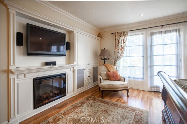 920 Coronado Drive, Glendale CA: https://media.crmls.org/medias/854d2b48-9b27-47c0-82b3-35f1c4e5133c.jpg