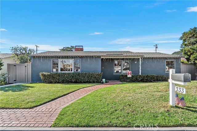 Detail Gallery Image 1 of 51 For 333 Walnut, Costa Mesa,  CA 92627 - 3 Beds | 2 Baths