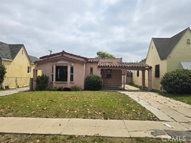 7710 S Halldale Avenue, Los Angeles CA: https://media.crmls.org/medias/854d69c6-d15a-47ef-af4b-a912786bc881.jpg