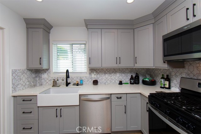 Detail Gallery Image 32 of 68 For 23404 Anza Ave, Torrance,  CA 90505 - – Beds | – Baths