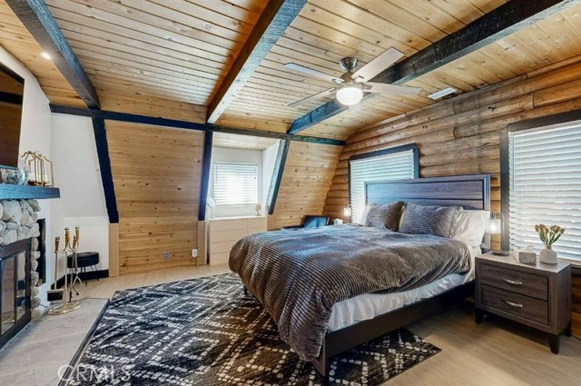 Detail Gallery Image 26 of 49 For 1960 Willow Dr, Running Springs,  CA 92382 - 4 Beds | 3 Baths