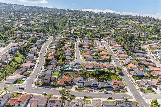 Detail Gallery Image 20 of 25 For 28551 S Montereina Dr, Rancho Palos Verdes,  CA 90275 - 4 Beds | 2 Baths