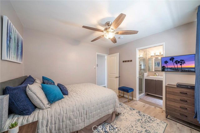 Detail Gallery Image 21 of 26 For 1839 Manhattan Ave, Hermosa Beach,  CA 90254 - 2 Beds | 2 Baths