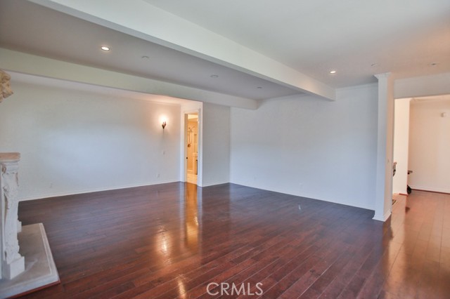 16802 Kamalii Drive, Huntington Beach CA: https://media.crmls.org/medias/854fc6e4-ea2b-4cf4-9b64-acd8757560ef.jpg