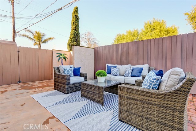 2106 Mackay Lane, Redondo Beach, California 90278, 3 Bedrooms Bedrooms, ,2 BathroomsBathrooms,Residential,Sold,Mackay,SB23016417